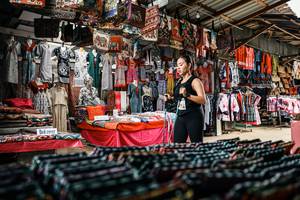 BIB: 
                            <button type="button" onclick="openModal(25558018)" class="btn btn-primary btn-sm float-right btn-popup" data-toggle="modal" data-target=".modal-high-quality">
                        <i class="fas fa-shopping-cart"></i> Add to Cart
                    </button>
                                            <button type="button" onclick="isThisMe(25558018, true)" class="btn btn-success btn-sm float-right btn-popup btn-isme hidden" data-toggle="tooltip" data-placement="bottom" title="นี่คือรูปของคุณใช่ไหม คลิกที่นี่เพื่อเอาเข้าอัลบั้ม">
                        <i class="fas fa-plus"></i> Add to album
                    </button>
                    <button type="button" onclick="isThisMe(25558018, false)" class="btn btn-warning btn-sm float-right btn-popup btn-isnotme hidden">
                        <i class="fas fa-ban"></i> Remove from album
                    </button>